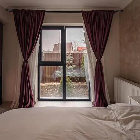 Jacuzzi Oasis Apartment Brasov