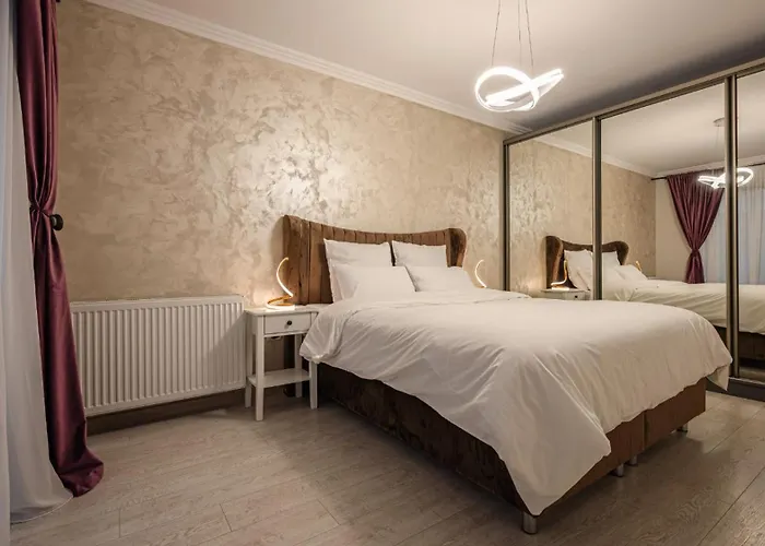 Jacuzzi Oasis Lägenhet Braşov